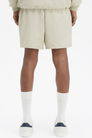 Fred Perry Shell Shorts Light Oyster