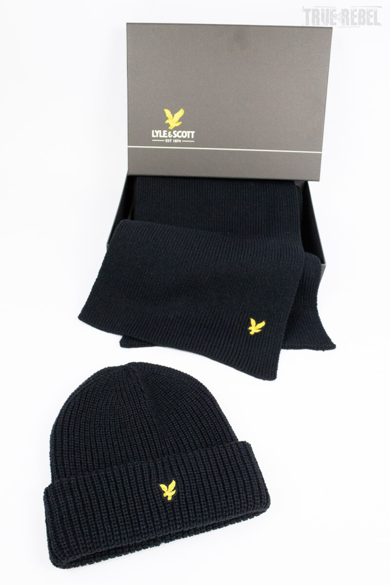 Lyle & Scott Lambswool Ribbed Beanie Scarf Set Jet Black