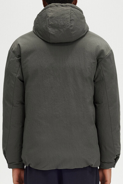 Fred Perry Padded Jacket Zip Through Field Green, 400,00 € Fred Perry Padded Jacket Zip Through Field Green, 400,00 €