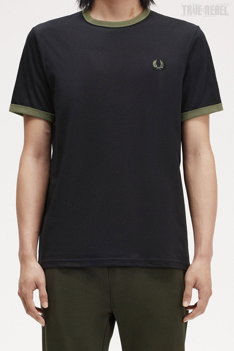 Fred Perry Ringer T-Shirt Black Wreath Green