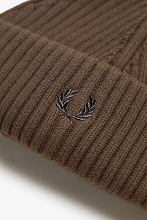 Fred Perry Cotton Rib Beanie Burnt Tobacco