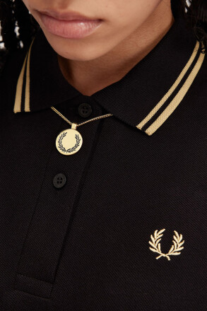 Fred Perry Laurel Wreath Pendant Necklace Gold