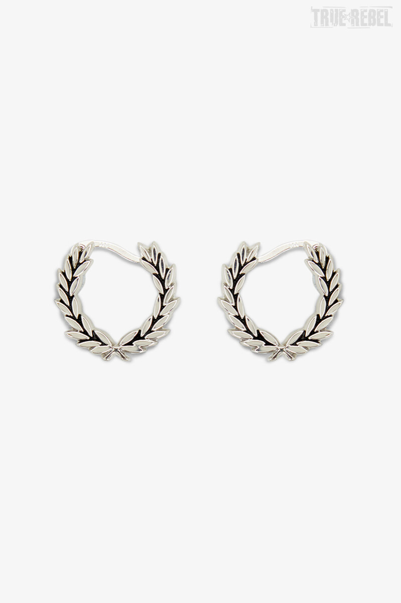 Fred Perry Laurel Wreath Mini Earrings Shiny Silver