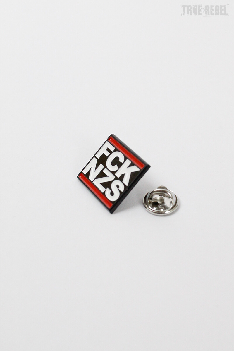 True Rebel Metal Pin FCK NZS Black box