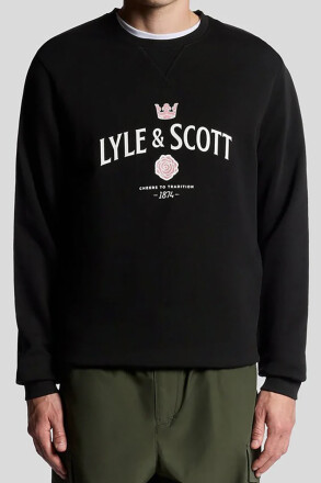 Lyle & Scott Cheers To Tradition Graphic Sweater Jet Black