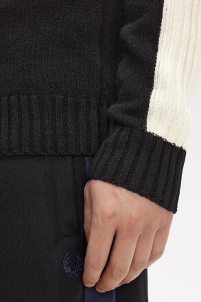 Fred Perry Ribbed Sleeve Half Zip Jumper Black